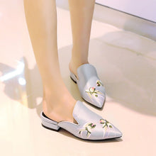 Load image into Gallery viewer, Embroider Home Beach Sandals