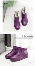 Load image into Gallery viewer, Warm Womens Rain Shoes With Fur