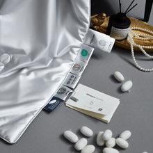 Load image into Gallery viewer, 100% Muberry Silk Fill Summer Quilt