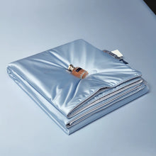 Load image into Gallery viewer, 100% Muberry Silk Fill Summer Quilt