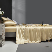 Load image into Gallery viewer, 100% Muberry Silk Fill Summer Quilt