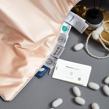 Load image into Gallery viewer, 100% Muberry Silk Fill Summer Quilt