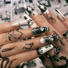 Load image into Gallery viewer, 24Pcs Horror Comic Tomie Press on Nails