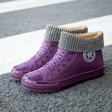 Load image into Gallery viewer, Warm Womens Rain Shoes With Fur