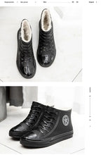 Load image into Gallery viewer, Warm Womens Rain Shoes With Fur