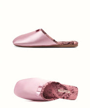 Load image into Gallery viewer, Luxury Silk Print Design Flat Slippers Women Sweet Butterfly Knot Decoration Modern Slippers Comfortable Elegant Home Slippers