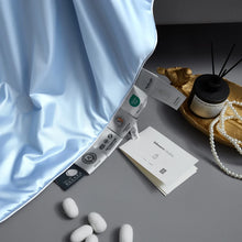 Load image into Gallery viewer, 100% Muberry Silk Fill Summer Quilt