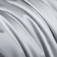 Load image into Gallery viewer, 100% Muberry Silk Fill Summer Quilt