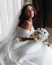 Load image into Gallery viewer, Luxury White Satin Ball Gown Wedding Dress
