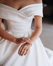 Load image into Gallery viewer, Luxury White Satin Ball Gown Wedding Dress