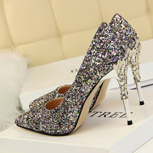 Load image into Gallery viewer, Bling Glitter Metal Carving Wedding Shoes