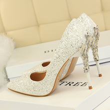 Load image into Gallery viewer, Bling Glitter Metal Carving Wedding Shoes