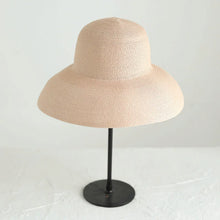 Load image into Gallery viewer, Folding Beach Hat
