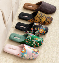Load image into Gallery viewer, Embroidered Flower Slippers
