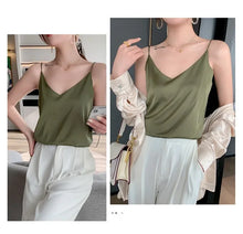 Load image into Gallery viewer, 100 silk real  slim v-neck  camisole
