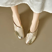 Load image into Gallery viewer, Soft Leather Blocked Square Toe Slippers
