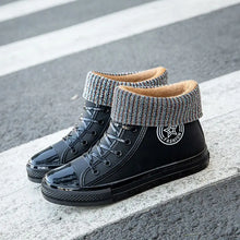Load image into Gallery viewer, Warm Womens Rain Shoes With Fur
