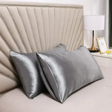 Load image into Gallery viewer, 100% Natural Mulberry Silk Pillow Case
