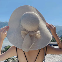 Load image into Gallery viewer, Bow Beach  Oversize Straw Hat
