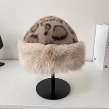 Load image into Gallery viewer, Hot Leopard Print Faux Fur Hat
