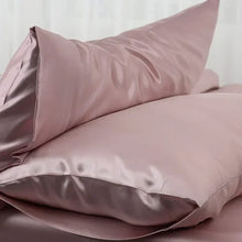 Load image into Gallery viewer, 100% Natural Mulberry Silk Pillow Case
