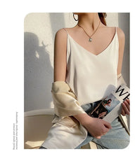 Load image into Gallery viewer, 100 silk real  slim v-neck  camisole
