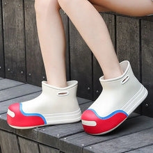 Load image into Gallery viewer, Warm Womens Rain Shoes With Fur
