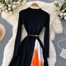 Load image into Gallery viewer, Retro Print Pleated Dress
