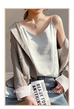 Load image into Gallery viewer, 100 silk real  slim v-neck  camisole
