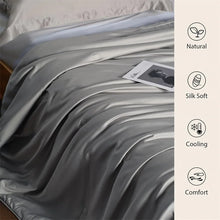 Load image into Gallery viewer, 100% Muberry Silk Fill Summer Quilt

