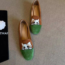 Load image into Gallery viewer, Cat Embroidery Slippersies
