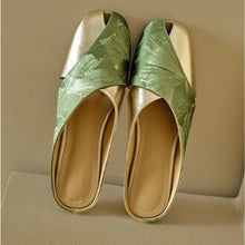 Load image into Gallery viewer, Soft Leather Blocked Square Toe Slippers
