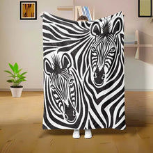 Load image into Gallery viewer, Heart Print Blanket
