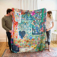 Load image into Gallery viewer, Heart Print Blanket
