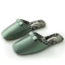 Load image into Gallery viewer, Women&#39;s Silk  Slippers
