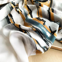 Load image into Gallery viewer, Women Luxury  Scarf
