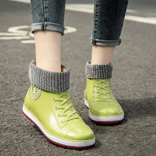 Load image into Gallery viewer, Warm Womens Rain Shoes With Fur
