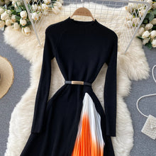 Load image into Gallery viewer, Retro Print Pleated Dress
