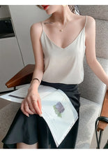 Load image into Gallery viewer, 100 silk real  slim v-neck  camisole
