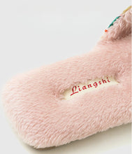 Load image into Gallery viewer, Embroidered Flower Slippers
