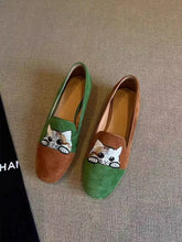 Load image into Gallery viewer, Cat Embroidery Slippersies
