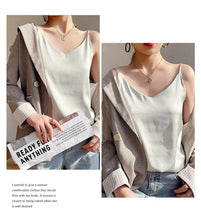 Load image into Gallery viewer, 100 silk real  slim v-neck  camisole
