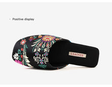 Load image into Gallery viewer, Embroidered Flower Slippers
