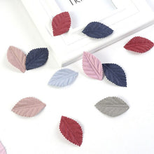 Load image into Gallery viewer, 50Pcs/lot New Autumn Color Artifical  Leaves
